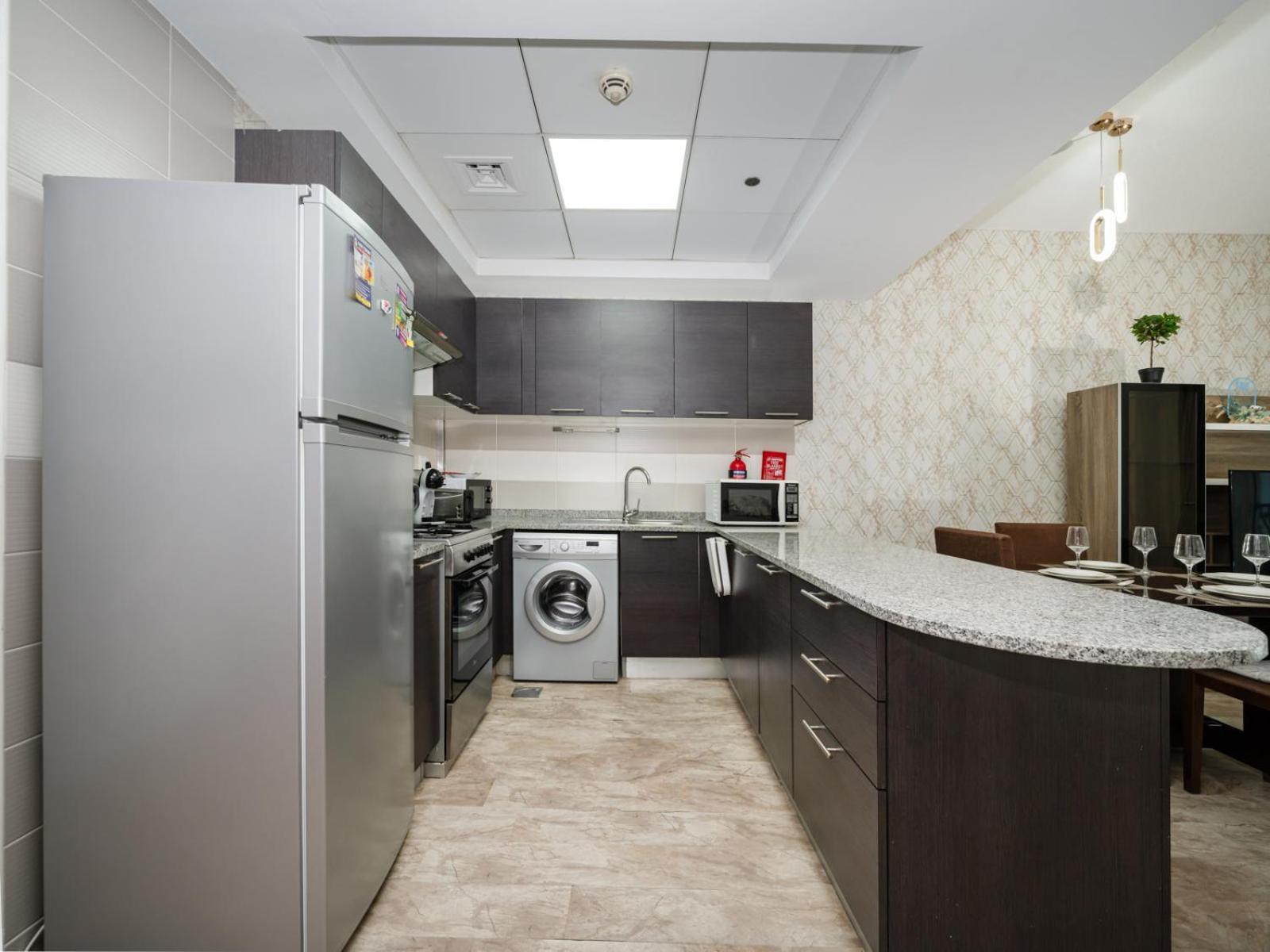 Chic And Spacious 1-bedroom In Prime Location In Jvt Appartement Dubai
