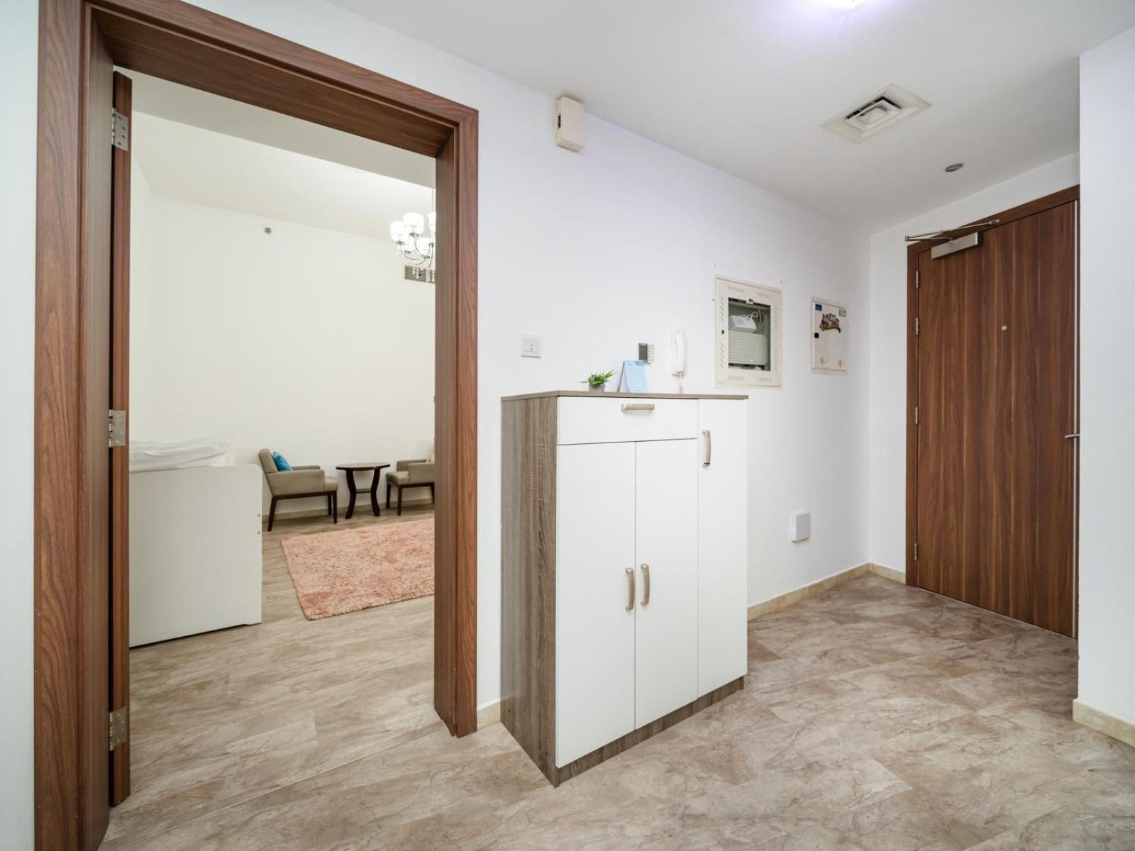 Chic And Spacious 1-bedroom In Prime Location In Jvt Dubai