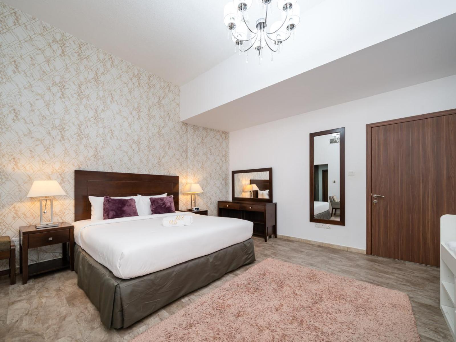 Chic And Spacious 1-bedroom In Prime Location In Jvt Appartement *