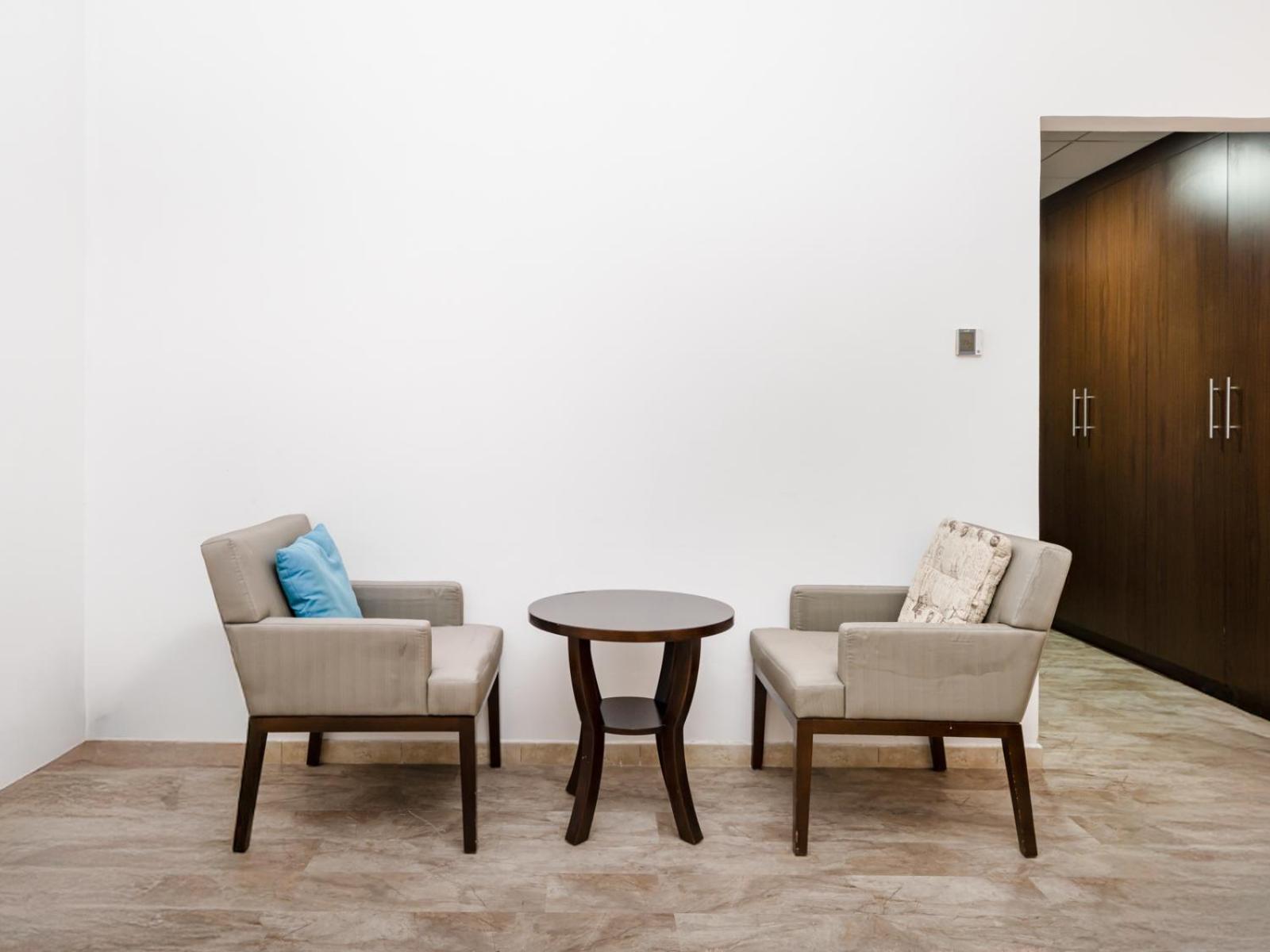 Chic And Spacious 1-bedroom In Prime Location In Jvt Appartement Dubai