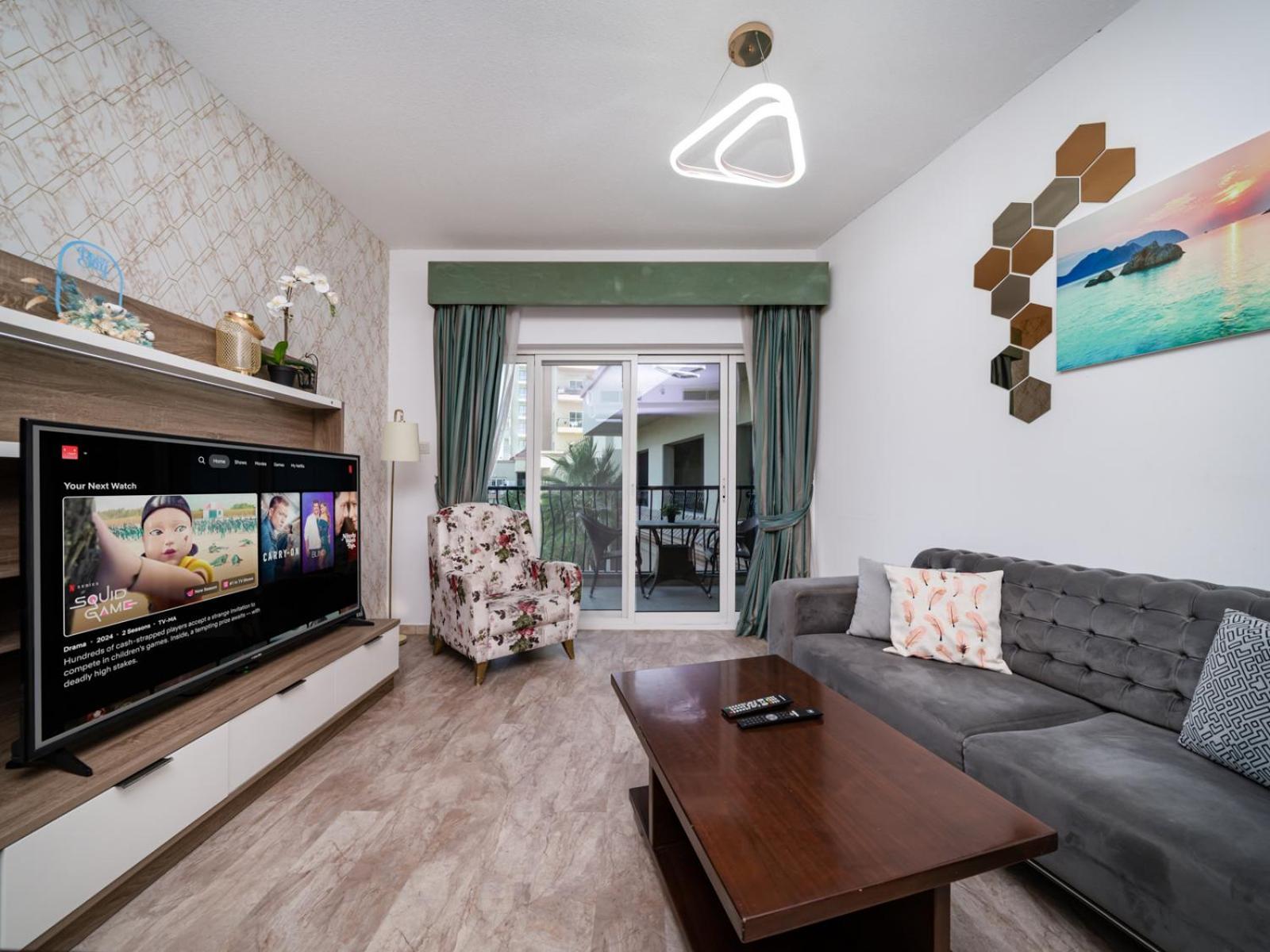 Appartement Chic And Spacious 1-bedroom In Prime Location In Jvt